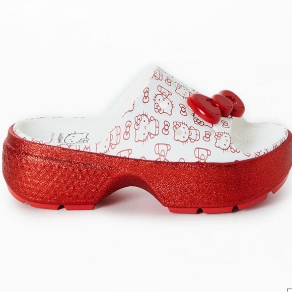 Hello Kitty Crocs NWT ❤️ - Picture 5 of 5